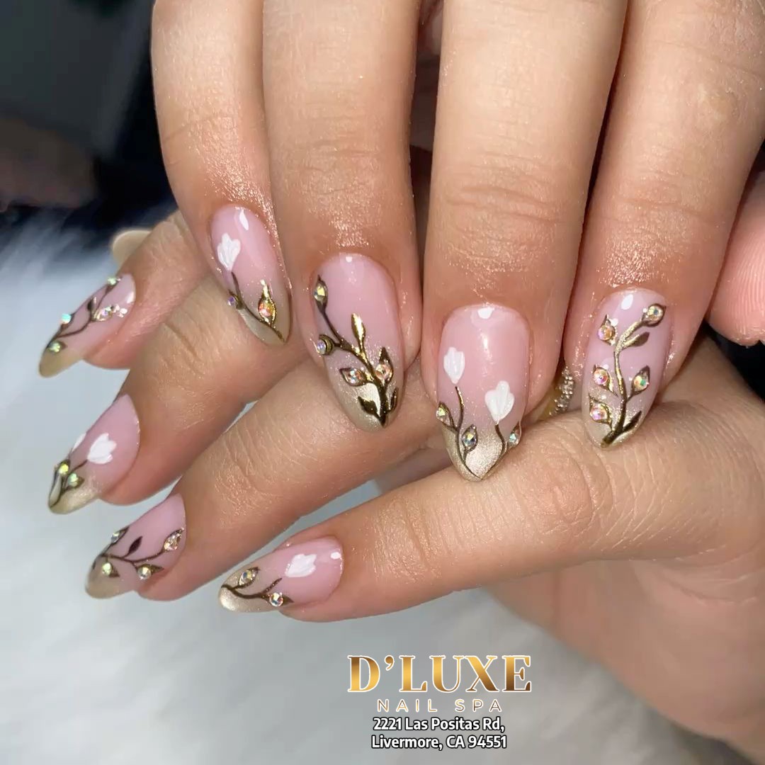 D'Luxe Nail Spa